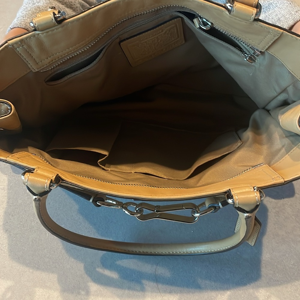 Coach handbag - Picture 7 of 7